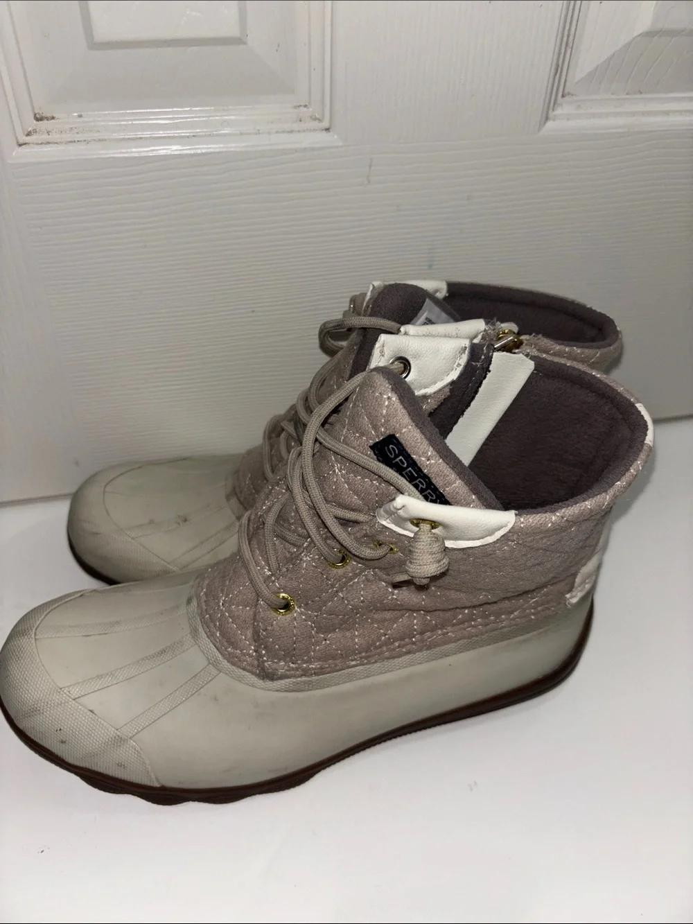 Sperry Women's Light Gray Quilted Waterproof Duck Boots